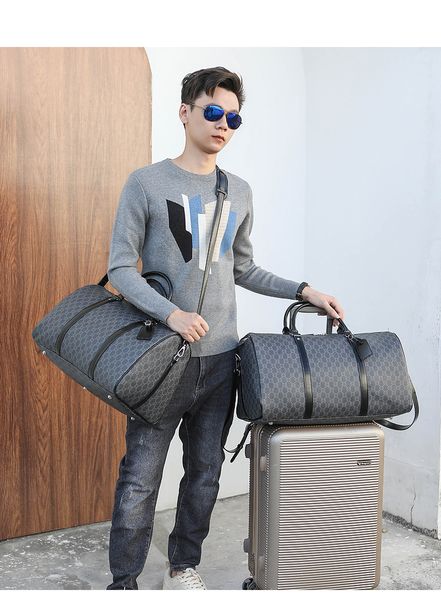 

luxurys designer duffel bags carry on all bandouliere women travel bag fashion men classic leather sport outdoor packs soft sided suitcase w