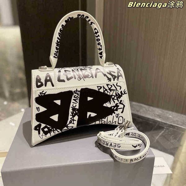 

bags 2022 hourglass designer designer graffiti mini xs fashion leather single shoulder messenger women's balenciga
