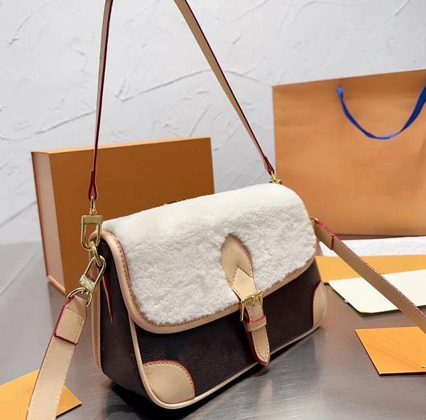 

autumn winter plush shoulder bags designers women baguette handbag furry pu leather designer bag cross body flip envelope bag womens handbag