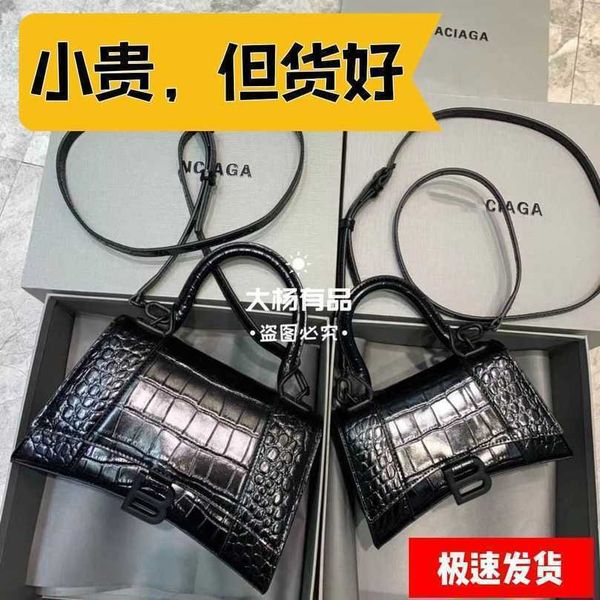 

designer hourglas bags balencaigass handbags leather hourglas catwalk gift box womens paris wom have logo frj