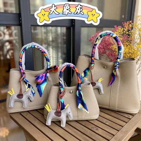 

herme bag series designer 2022 internet celebrity anchor recommends the first layer cowhide women's garden with high appearance and sin