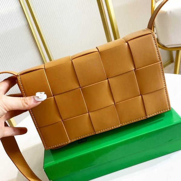 

designer bagwomen bags crossbody handbag one-shoulder pillow versatile design leather stylish high-end small square handbag 31