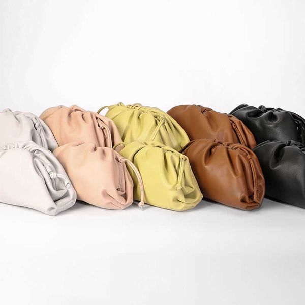 

designer herme luxurious bottess bags venetas the same genuine lether women's "cloud " of sigo is single shoulder cross wrink