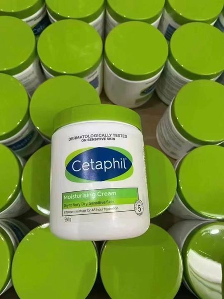 

famous body skin care full body lait fondant pour le corps moisturizing body milk lotion 200ml foaming shower smell