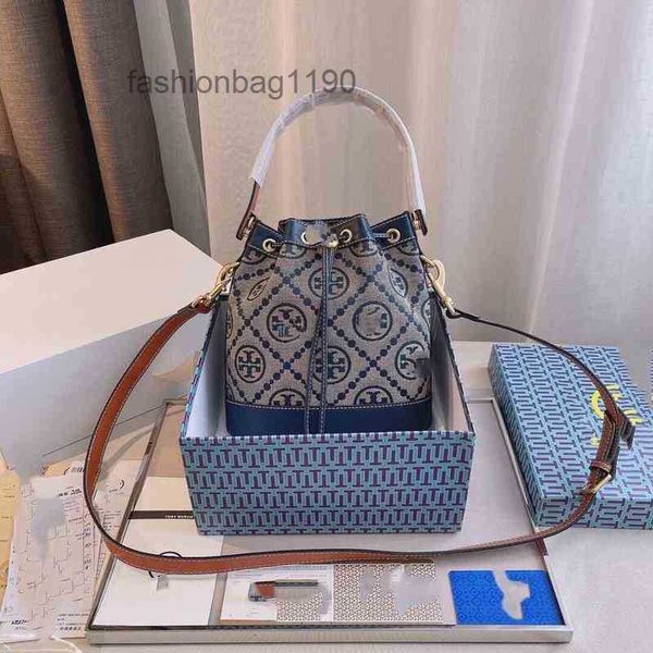 

designer handbags burchs bags t0rys bag old women's drawstring bag 2022 flower blue shoulder cross carrying portable bucketphz