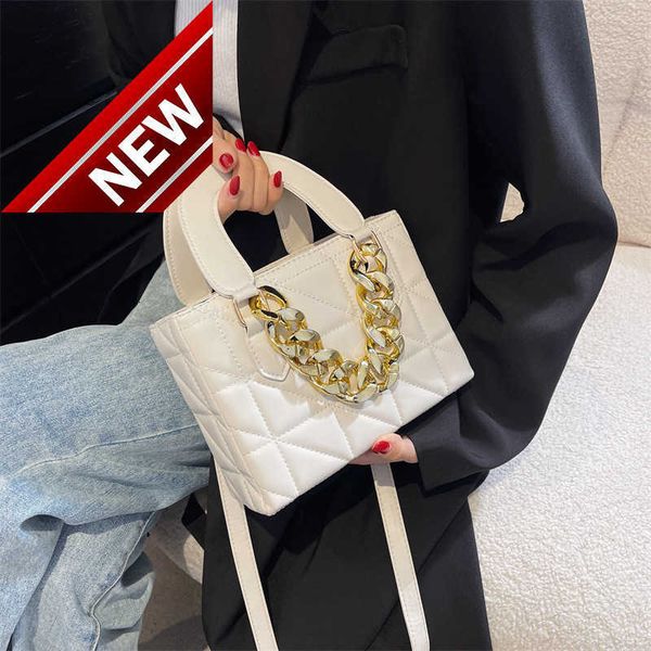 

dios female 2022 new women's fashion foreign style chain hand-held princess diana bag lingge single shoulder messenger n3j5