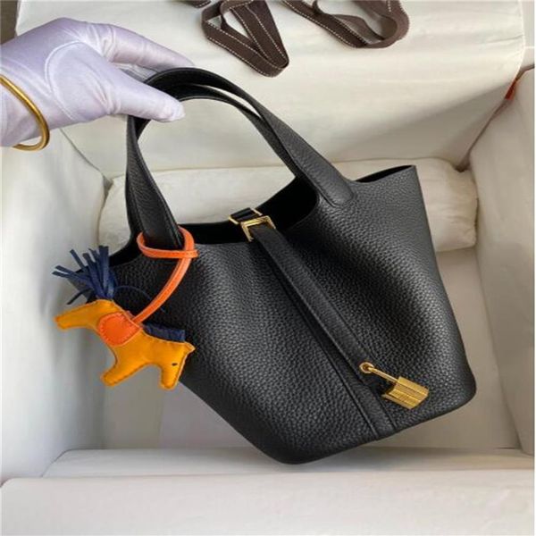 

7a trendy handbag tote bag style vegetable basket large-capacity drawstring bucket women first layer leather carry niche desig232i