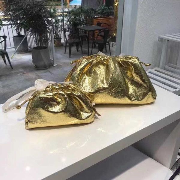 

designer herme luxurious bottess bags venetas 2022 summer new cloud net red same leather women's solid color trend one shoulder messeng