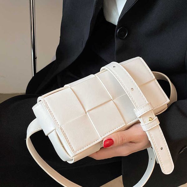

luxurious designer bottess bags venetas french niche premium 2022 new fashion messenger women's ins versatile foreign style chest have