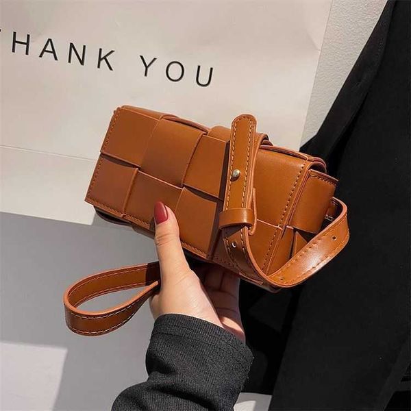 

handbags designer bottess bags venetas sensual female ins2022 new fashion woven chest niche waist small square have a logo