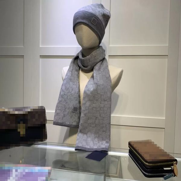 

24 welcome new designer scarf hat set mens womens winter warm beanie and scarves sets 7 colors optional exquisite gift box, Blue;gray