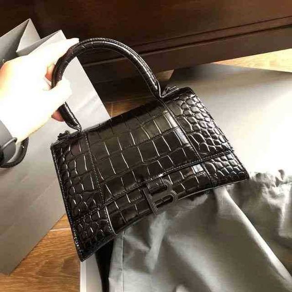 

designer handbags balencigas luxurys hourglass bags bag star same female 2022 fashion versatile b home crocodile character messenger