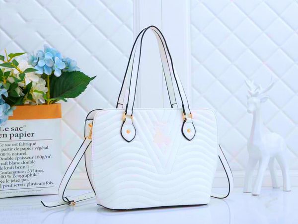 

designer shoulder bag solid color sewing alloy logo messenger bag or crossbody tote purses designers woman handbag high capacity 36cm