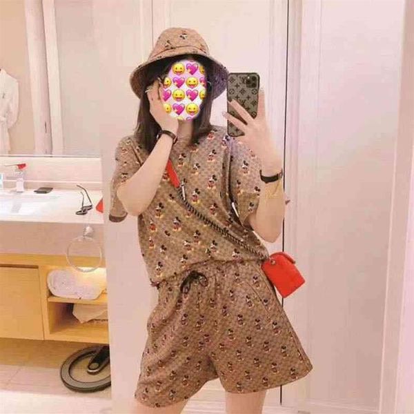 

2022 factory whole new model summer leisure sports suit women's short sleeved shorts over print two-piece set fashion312w, White