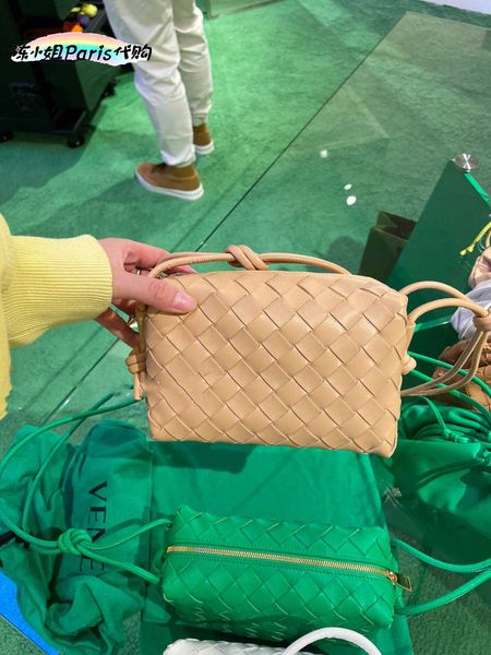 

classic fashion woven bottess bags venetas cross-country camera camera mini single shoulder messenger have logo