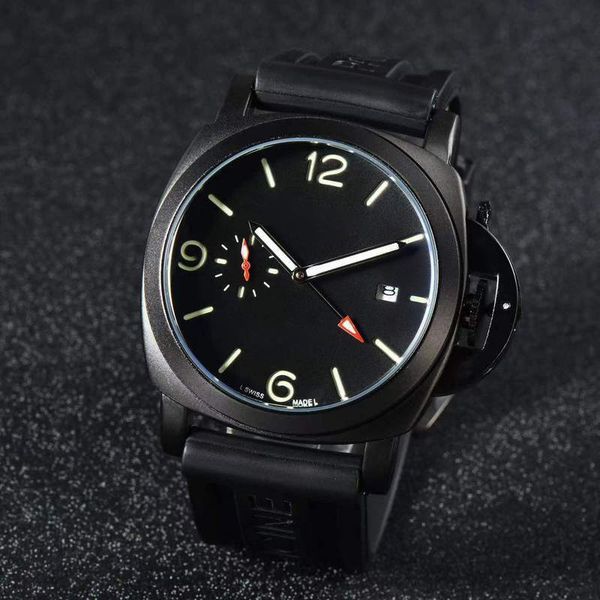 

2022 men's luxury quartz watch fashion leisure multi functional calendar belt watches, Slivery;brown