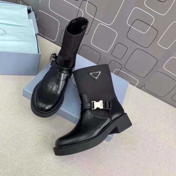 

2023 autumn new p family three corner mark martin british knight short thick bottom middle tube casual single boots, Black