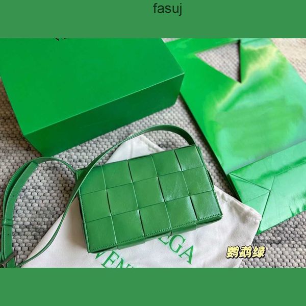 

fashion ladies bottess bags venetas divani new woven oil wax leather small square pillow magnetic bu le tofu single shoulder messenger