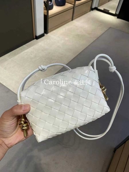 

classic fashion woven bottess bags venetas cross-country camera mini loop sheep skin small square box have logo