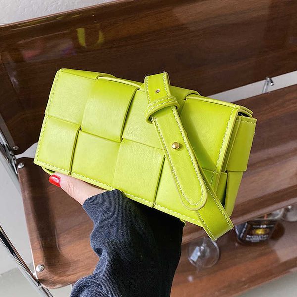 

handbags designer bottess ladies venetas advanced feeling female 2022 new fashion versatile net red woven cross ins niche design sm have a l