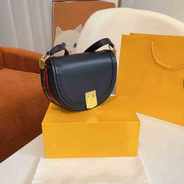 

shoulder bags women handbag designers fashion saddle leather designer crossbody female casual street purses messenger vintage bag 220307