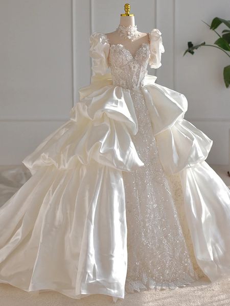 

2023 luxury crystal beading wedding dress with detachable train scoop neck ball gown bridal gowns sweep train custom made dresses, White