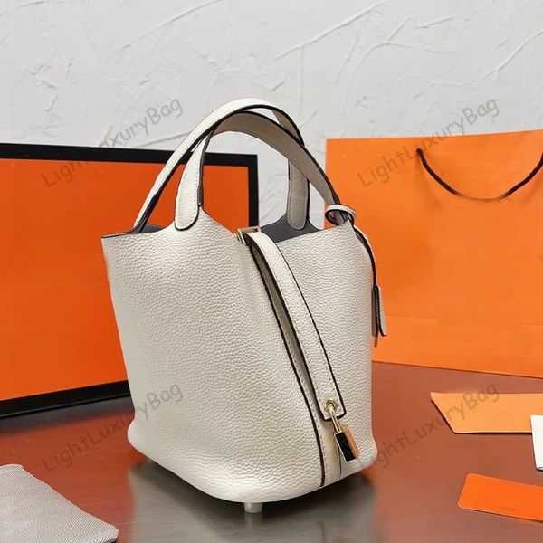 

handbags bag designer soft leather wallet light luxury practical lychee pattern for women classic famous brand shopping purses 221030