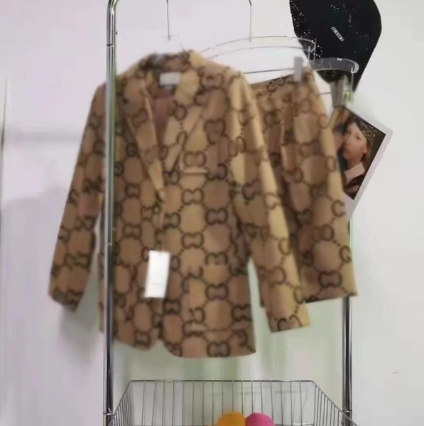 

women's jackets spring autumn 2022gg new alphabet jacquard english style designer brand suit coat two piece shorts suit, Black;brown