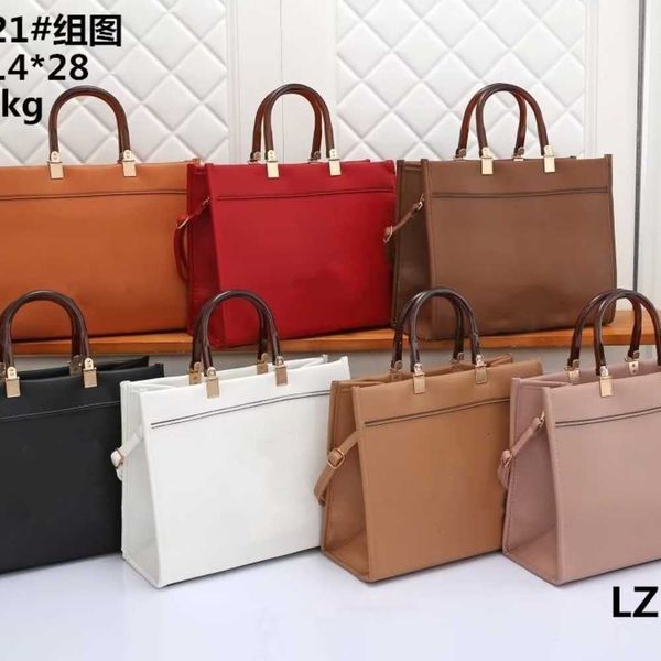 

factory wholesale new 2023 selling new large capacity one shoulder messenger