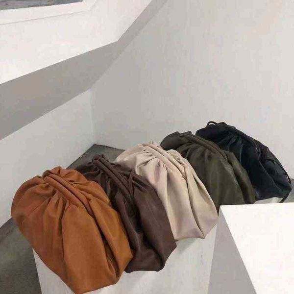 

evening bags ins chic purses and handbags shoulder messenger bags for women new cloud fold soft leather oblique dumplings package 220623