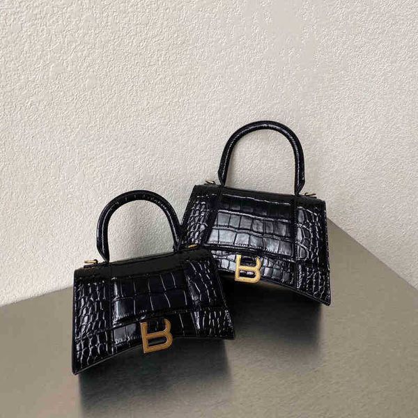 

bags designer balencigas crossbody hourglass home letter buckle leather fashion messenger carry one cosmetic women's 2022