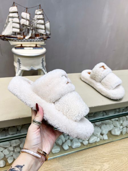 

slippers designer mens womens sandals desert sand bone resin earth brown core beige triple white black slipper sandal trianers runners 1021