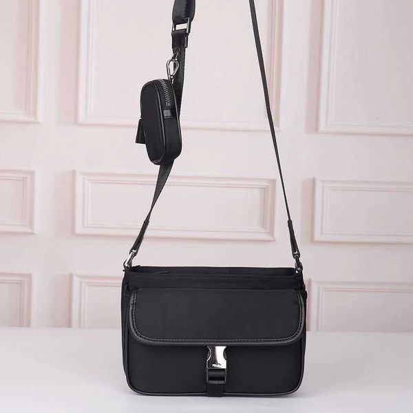

dicky0750 wholesale canvas cross body bag men fashion messenger classic satchel waterproof shoulder parachute fabric
