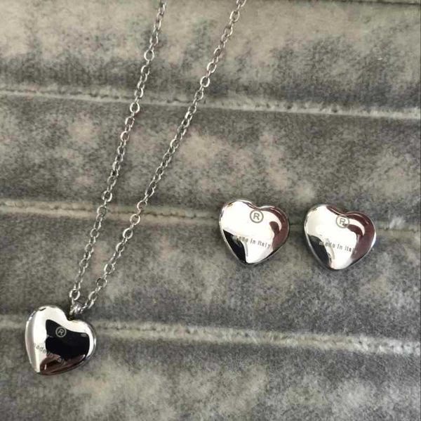 

2022 high polished trendy design women earrings necklace stainless steel gold silver rose colors sets heart love pendant fashion jewelry