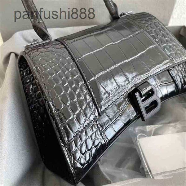 

balencig female same star designer bags 2022 fashion versatile messenger crocodile hourglass character leather bag