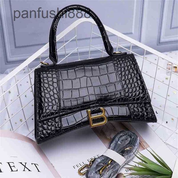 

designer balencig hourglass leather 2022 fashion high version for women crocodiless single shoulder diagonal ujd1
