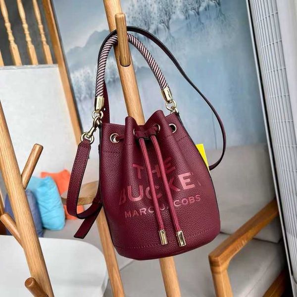 

designers bag marc's jacob tote famous luxury lady fashion hourglass handbags summer new cowhide mj bucket large capacity drawstrin mes