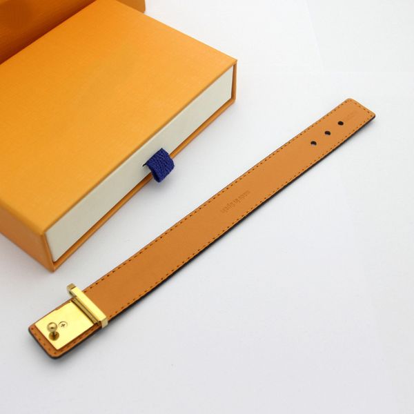 

Designer Leather Bracelet Men's Leather Punk Hip-Hop Titanium Leather Bracelet Gift Set with Original Packaging