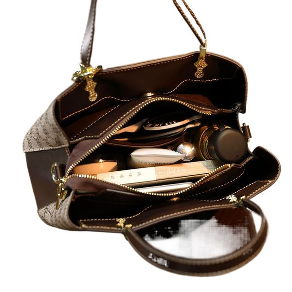 

Luxury Retro Tote Bag Genuine Leather Light Luxury Printed Handbag, Versatile for Daily Outings, Grey