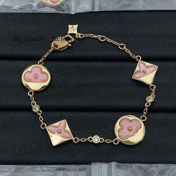 

Bracelet Designer Bracelet Luxury Bracelet Diamond Bracelet Fritollaria Pink Bracelet Flower Bracelet Red Diamond Bracelet Elegant Bracelet Exquisite Bracelet