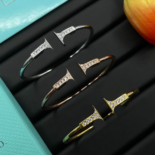 

Designer T-shaped Bracelet High-quality Multiple Options Available Bracelet T-shaped with Diamonds Multicolor Couple's Bracelet Double T