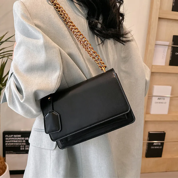 

Designer Crossbody Bag - Quality puLeather, Luxury Square, Durable Hardware, Elegant, Small Size,Ideal for Fashion Lovers' Daily Use, Y1