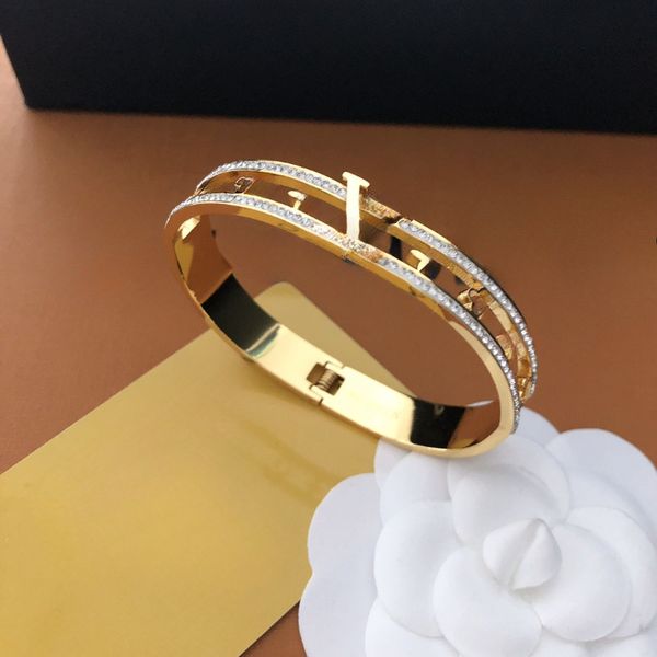 

Titanium Steel Bracelet High-quality Diamond Bracelet Luxury Leather Bracelet Women's Jewelry Festival Gift with Logo and Packaging Box