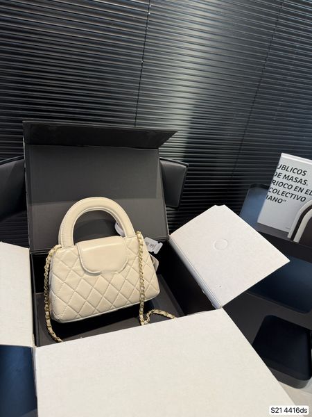 CW0069-The Elegant and cute small handbag on the upper body