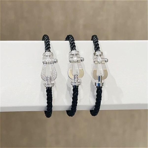 

High Quality Chain Gold-Plated Horseshoe Iron Bracelet Banquet Horseshoe Buckle Diamond-encrusted Bracelet Couple's Style for Both Men and Women Holiday Gift