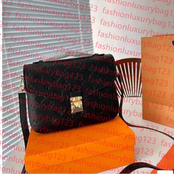 

M41465 Embossing flower pochette Womens crossbody shoulder bag Original designer handbag mirror quality New leather chain bag Sheet music ba, Deep blue