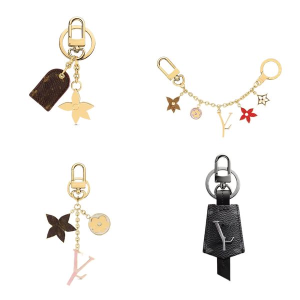 

Luxury Metal Keychain Bag Charms Old Flower Leather Metal Key Pendant Car Key Chain High Quality Designer Hot-Selling Series Brand Bag Pendants