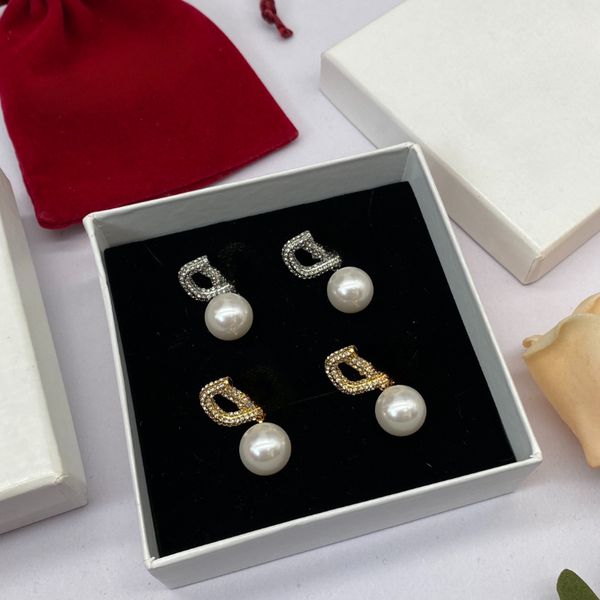 

Designer Earrings V Letter Full Diamond Pearl Earrings for Women Silver Needle Earrings High Quality Fashion Jewelry Earrings