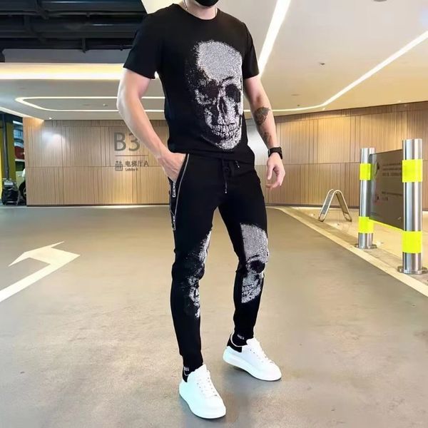 

2025 summer new luxury men's fashion skull design Rhinestones T-shirt pure cotton crew-neck casual high quality, Lightyellow