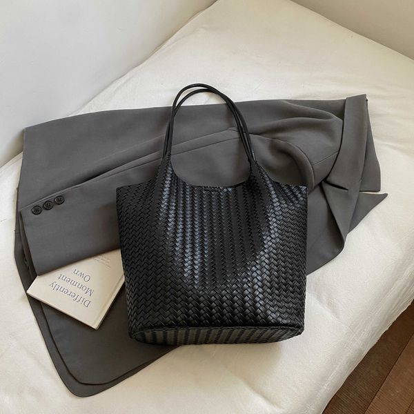 

Caviar Luxury Designer shoulderbag Bag Handbags High Quality Chain Bag Shoulder Bags Fashion Crossbody Purses Designer Woman Handbag Dhgate cross body Bags purse, Option 1